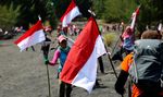 Mengibarkan Merah Putih di Anak Krakatau