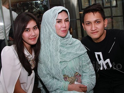 Ehmm... Juan Akrab Banget dengan Ibunda Syahnaz