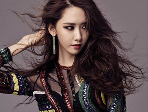 Cantiknya Yoona SNSD Berbusana Menerawang untuk Pemotretan Majalah