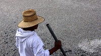 Para nelayan menyingkirkan puluhan ribu ikan dari danau di dekat kota Guadalajara itu. Hector Guerrero/AFP/detikFoto.