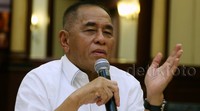 Termasuk jika ada persengketaan dengan negara-negara tetangga se-kawasan ASEAN (Asia Tenggara).