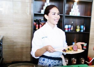 Petty Elliot: Bumbu dan Bahan Makanan dari Kebun Sendiri Kini Jadi Tren