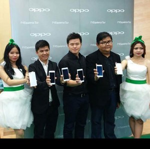 Pemanasan, Pabrik Oppo di Tangerang Rakit 40.000 Unit Ponsel