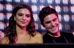 Zac Efron dan Emily Ratajkowski Asyik Nge-DJ