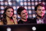 Zac Efron dan Emily Ratajkowski Asyik Nge-DJ