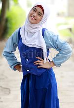 Cantik dan Imutnya Debby Shinta Berhijab