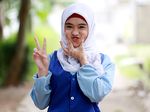 Cantik dan Imutnya Debby Shinta Berhijab