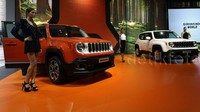Jeep Premium Small SUV ini memiliki performa dan kualitas terbaik. Untuk memastikan layanan purna jual terbaik, Jeep Renegade dilengkapi dengan maintenance yang terpercaya oleh Garansindo.