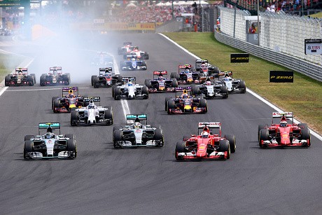 Mercedes Serius Waspadai Ferrari