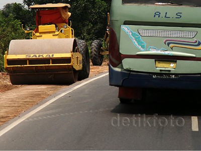 Pelebaran Jalan Trans Sumatera di Indralaya
