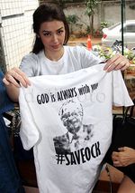 Dukung OC Kaligis, Velove Vexia Pakai Kaus #SaveOCK