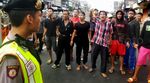 Warga Kampung Pulo Menolak Digusur