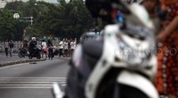 Sebelumnya sempat terjadi kericuhan antara petugas Satpol PP dengan warga yang menolak menggusuran.