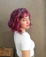 Pirang hingga Burgundy, Transformasi Warna Rambut Marshanda