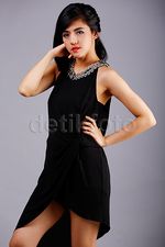 DJ Una, si Manis di Balik Turntable