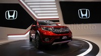 Honda BR-V diperkenalkan di ajang Gaikindo Indonesia International Motor Show (GIIAS) 2015.