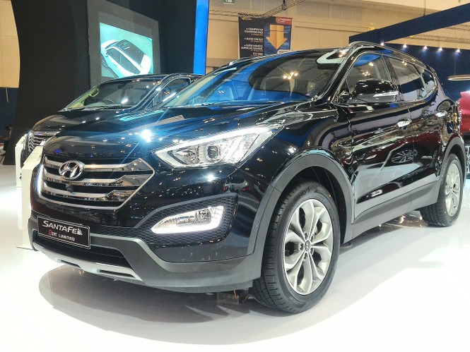 Hyundai Kenalkan Santa Fe, Grand Avega dan H1 Limited Edition