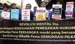 Massa Formasih Gelar Aksi Unjukrasa di Mabes Polri