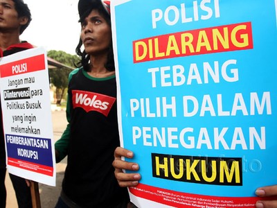 Massa Formasih Gelar Aksi Unjukrasa di Mabes Polri