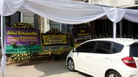Sebuah tenda juga telah didirikan di depan rumah. Pool/Lamhot Aritonang/detikFoto.