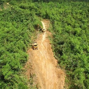 Jokowi Bangun Jalan 2.000 Km di Pinggir Perbatasan Malaysia