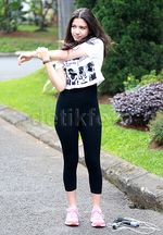 Boys, Intip si Cantik Cassandra Lee Olahraga Yuk!