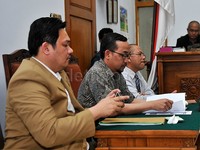Farhat saat menjalani sidang praperadilan terkait kasusnya dengan Dhani. Pool/Noel/detikFoto.