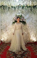 Ini Foto-foto Tya Arifin Dilamar Bangsawan Malaysia
