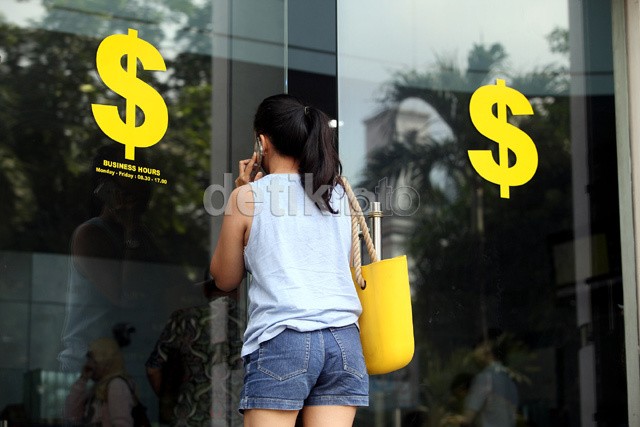 Dolar AS Rp 13.900, Menkeu Bambang Minta Investor Jangan Berlebihan
