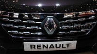 Mobil ini menjadi produk global dari Renault. MPV bermesin diesel ini baru diluncurkan di India bulan lalu.