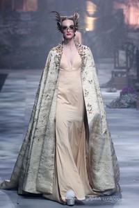 Hian Tjen Chateau Fleur Couture 2015 at Ballroom Hotel Raffles. Kuningan. 19/08/2015. Jakarta. [Foto: Mohammad Abduh/Wolipop]