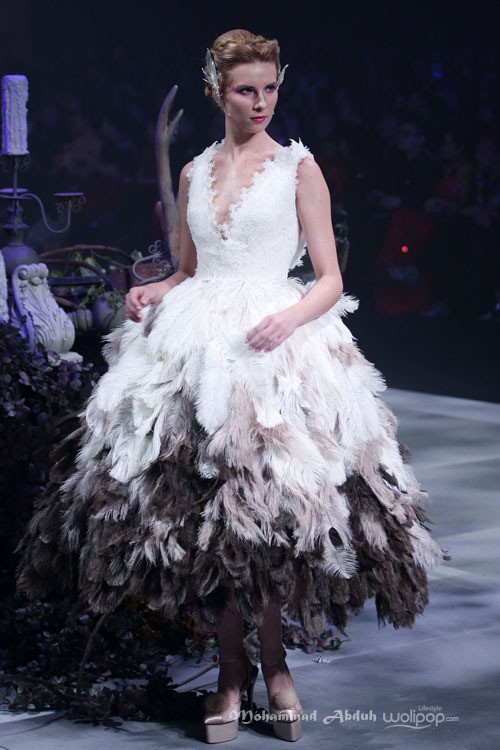 Hian Tjen Chateau Fleur Couture 2015 at Ballroom Hotel Raffles. Kuningan. 19/08/2015. Jakarta. [Foto: Mohammad Abduh/Wolipop]