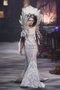 Hian Tjen Chateau Fleur Couture 2015 at Ballroom Hotel Raffles. Kuningan. 19/08/2015. Jakarta. [Foto: Mohammad Abduh/Wolipop]