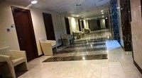 Hotel untuk jamaah haji Indonesia ini setinggi 21 lantai.