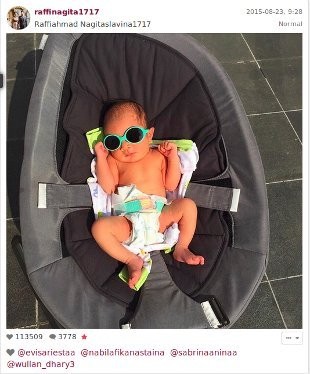 Gemes! Raffi Unggah Foto Rafathar Berjemur Pakai Kacamata Hitam