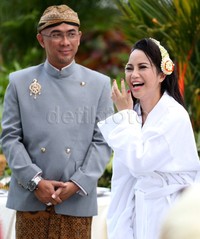 Senyum bahagia Chacha.