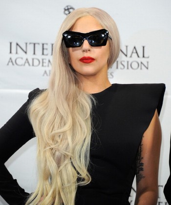 Lady Gaga berinvestasi di startup teknologi Backplane yang kini berganti nama menjadi place.xyz. (istimewa/detikcom/gettyimages)