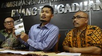 Sementara itu, Sekda DKI Jakarta, Saefullah, mengatakan penggusuran dilakukan untuk program penanganan banjir dari Kementerian Pekerjaan Umum Pusat.