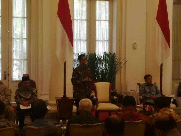 Ratusan Triliun Nganggur di Bank, Jokowi Kumpulkan Gubernur Hingga Jaksa