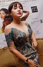 Seksinya Vicky Shu