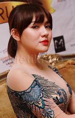 Seksinya Vicky Shu