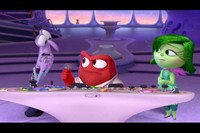 Karakter terakhir yang cukup unik adalah Disgust (disuarakan Mindy Kaling), penyebab Riley tidak suka brokoli dan bergidik ketika melihat sesuatu yang 'menjijikkan' baginya. (Dok Walt Disney Pictures)