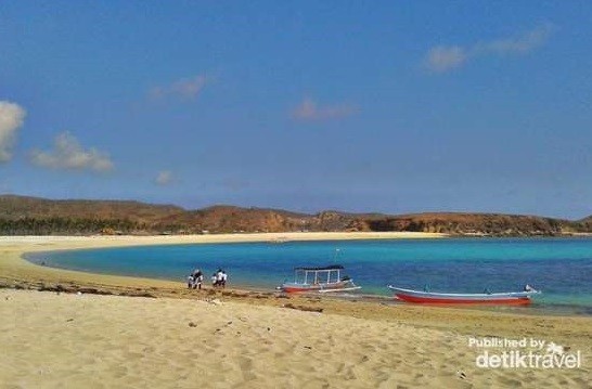 Dollar Tinggi Tapi Mau ke Luar Negeri? Begini Caranya!