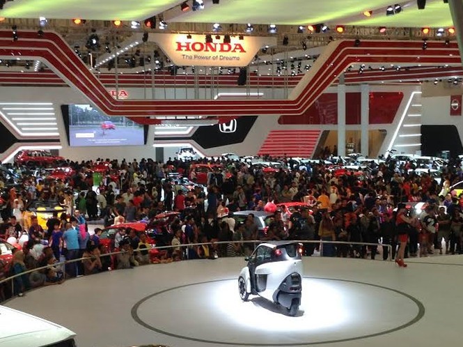 Di Daerah Mobil Tidak Update, Pengunjung dari Daerah Padati GIIAS