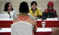 Meski demikan, Pansel KPK kembali menanyakan terkait dana lain yang dia ketahui terkait Jimly School. Menurutnya informasi yang dia peroleh, Jimly School mendapat kucuran dana dari Newmont.