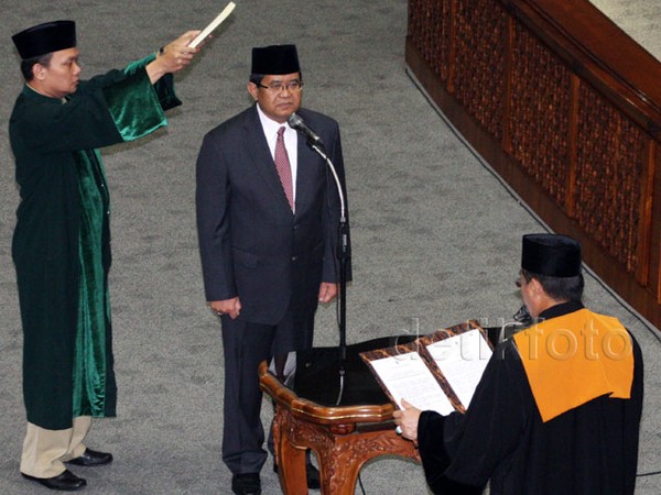 Ketua MA Lantik Anggota Dewan