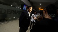 Prabowo memberikan keterangan pers sebelum meninggalkan Bandara Halim Perdanakusuma, Jakarta Timur.