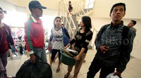 Mereka harus kembali mengakrabkan diri dengan penghuni rusun lainnya.