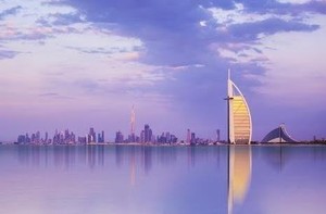 Cegah Pria Jahil Foto Turis Wanita, Polisi di Pantai Dubai Ditambah