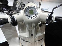 Sensasi Skuter Peugeot Django
